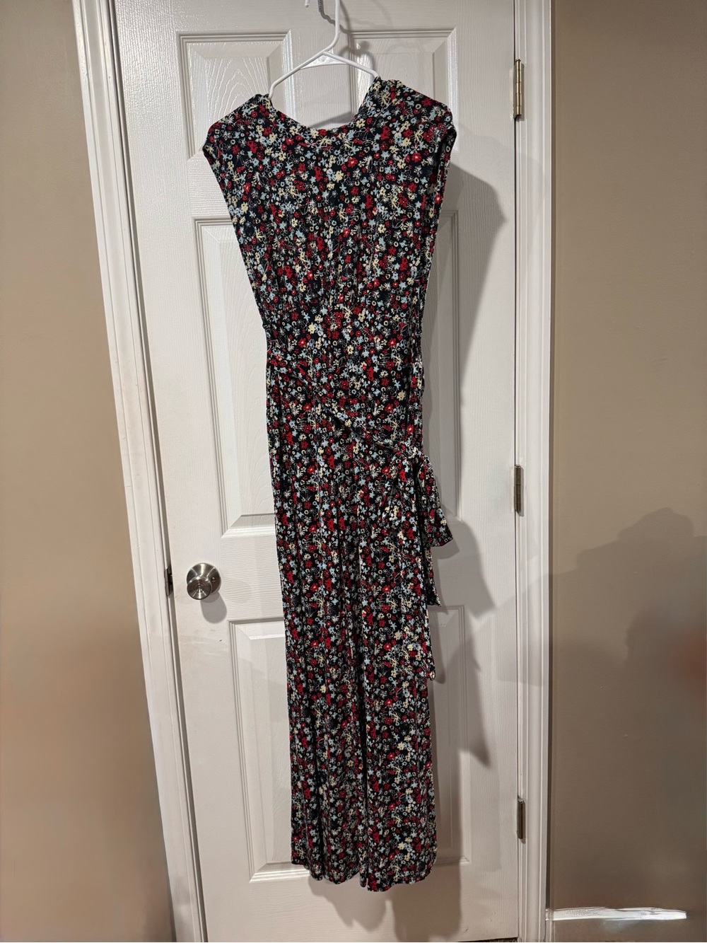 Free People Vibe Check floral jumpsuit small in black ditsy shell - Picture 3 of 5